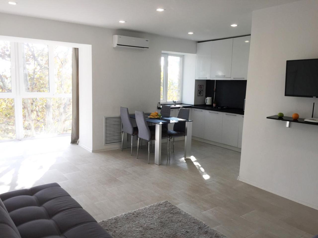 خيرسون Top View Apartment In The Center المظهر الخارجي الصورة